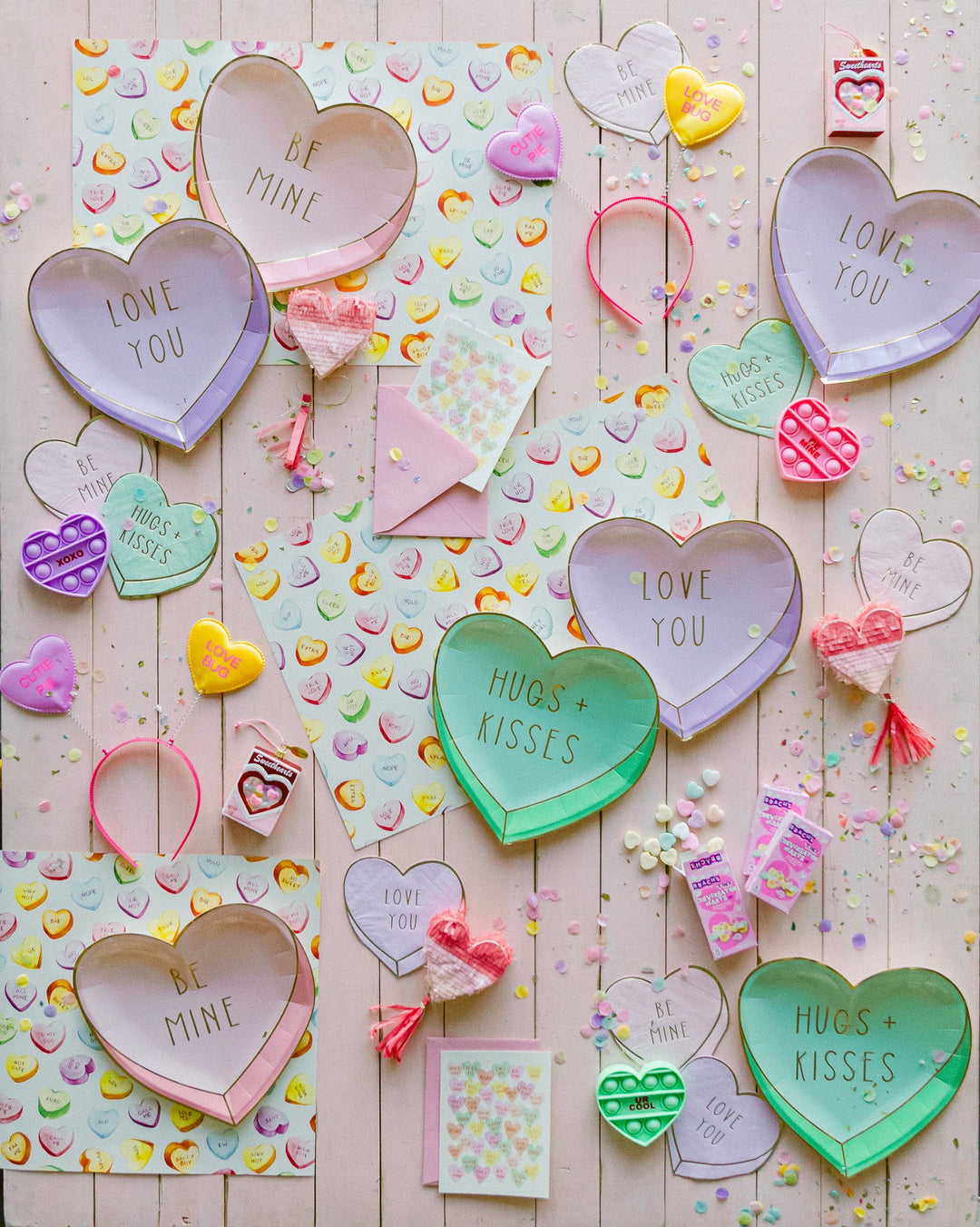 PASTEL CANDY HEARTS PLATES My Mind’s Eye Valentine's Day Tableware Bonjour Fete - Party Supplies
