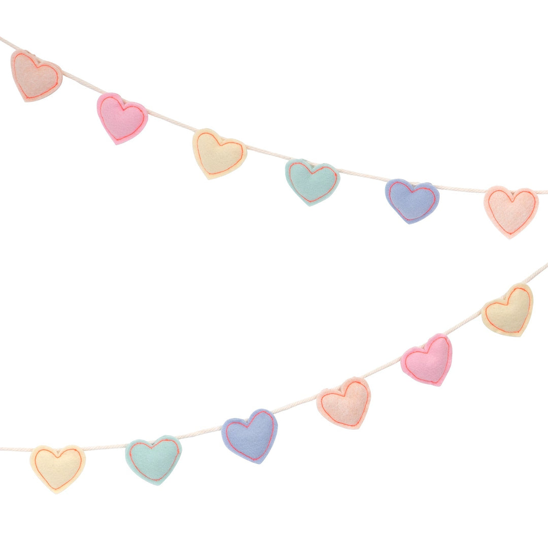 FELT HEART GARLAND DECORATION Meri Meri Garlands & Banners Bonjour Fete - Party Supplies