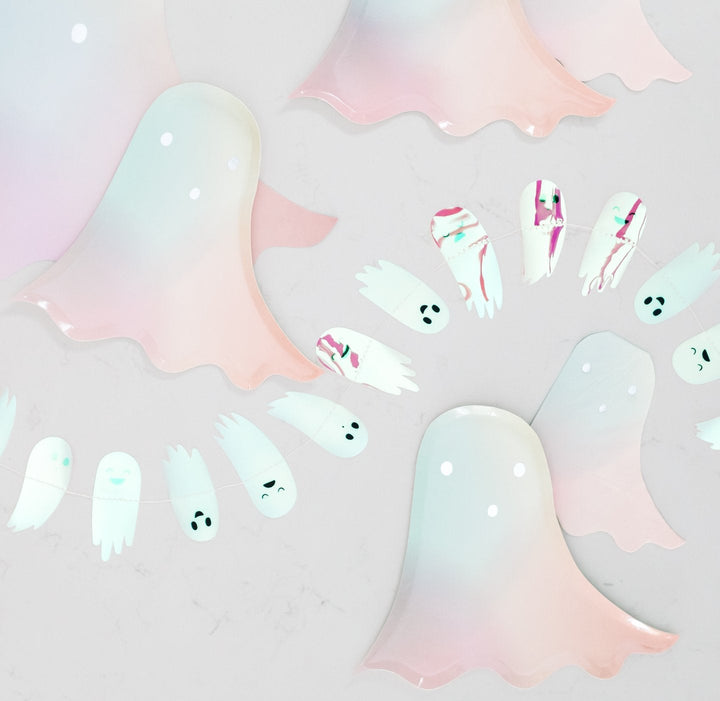 HALLOWEEN GHOST PASTEL PLATES Meri Meri Halloween Tableware Bonjour Fete - Pastel Halloween Party Supplies