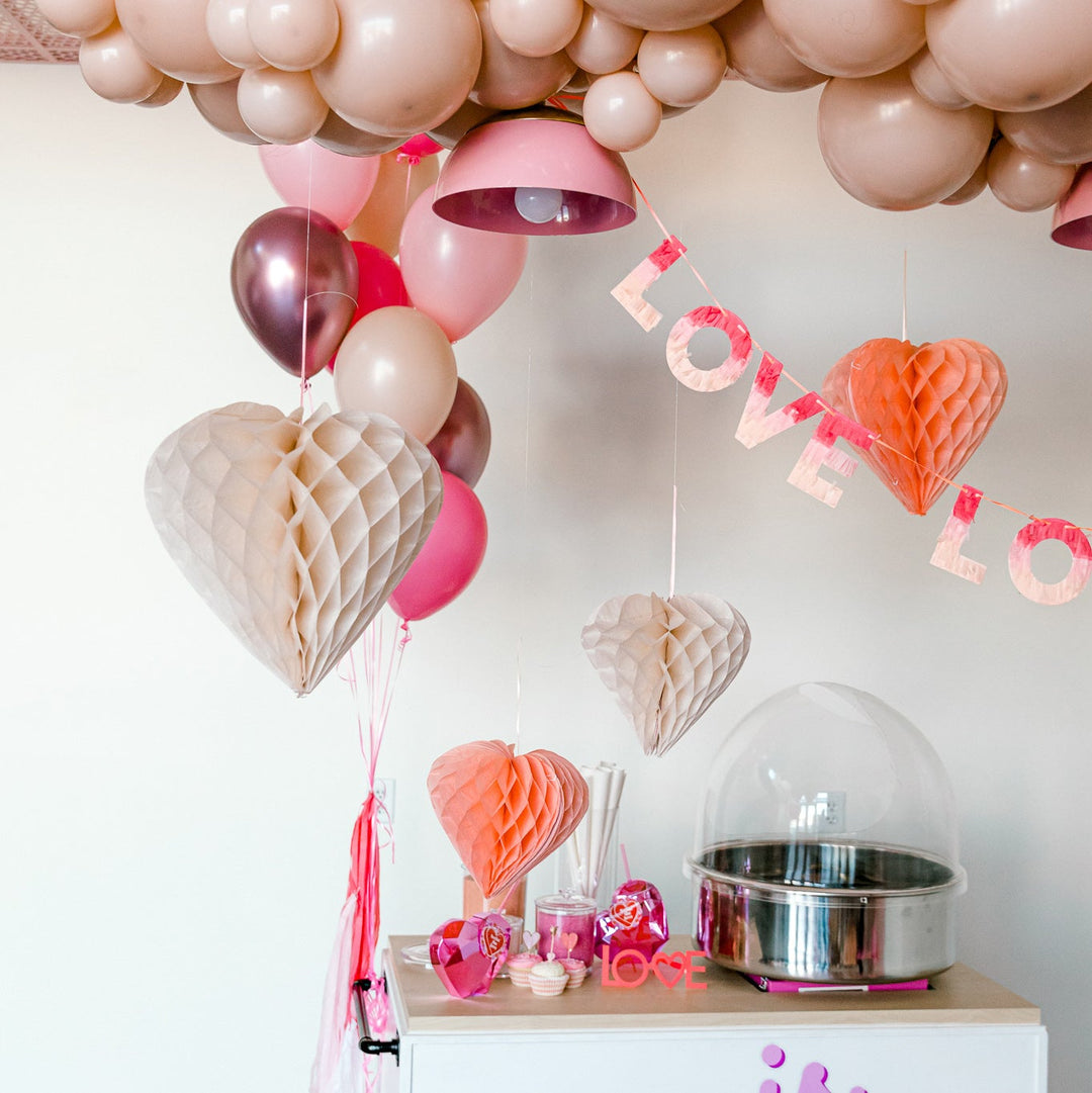 HEART HONEYCOMB DECORATIONS Meri Meri Hanging Decor Bonjour Fete - Party Supplies