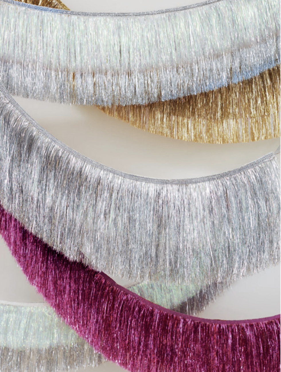 Meri Meri - Silver Iridescent Tinsel Fringe Garland