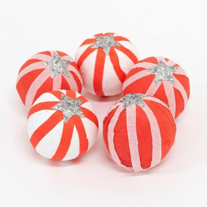 PEPPERMINT CANDY SURPRISE BALLS Meri Meri Christmas Favor Bonjour Fete - Party Supplies
