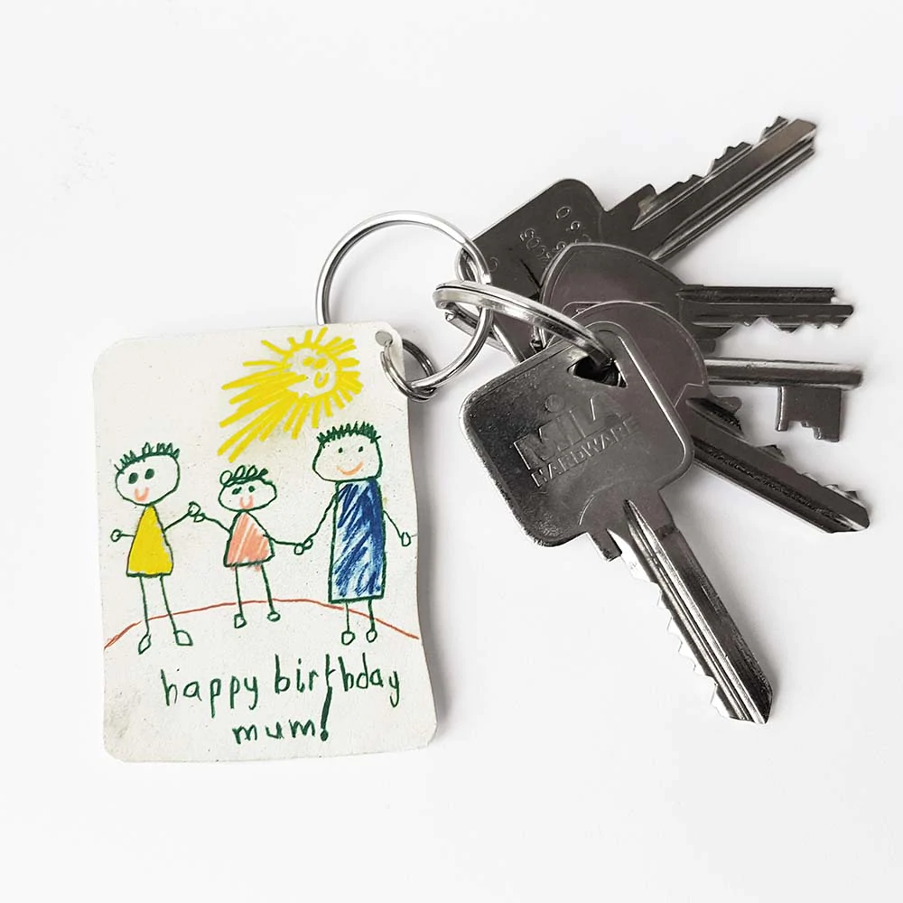 DRAWING SHRINK KEYRING BY PIKKII Pikkii Keychain Bonjour Fete - Party Supplies