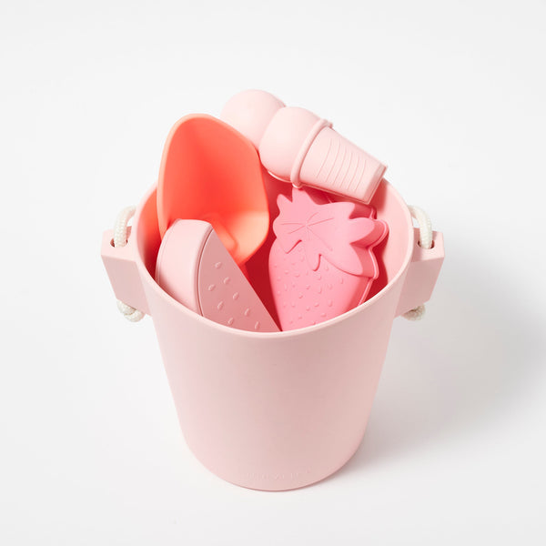 PINK SILICONE BUCKET & SPADE SET BY SUNNYLIFE Sunnylife Pool & Beach Bonjour Fete - Party Supplies