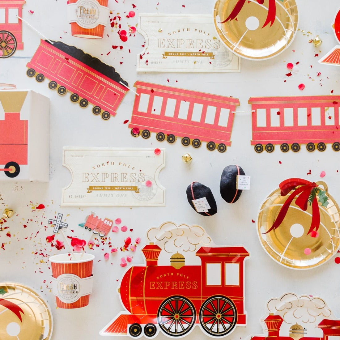 NORTH POLE EXPRESS TICKET NAPKINS Bonjour F te north-pole-express-ticket-napkins-bonjour-f-te