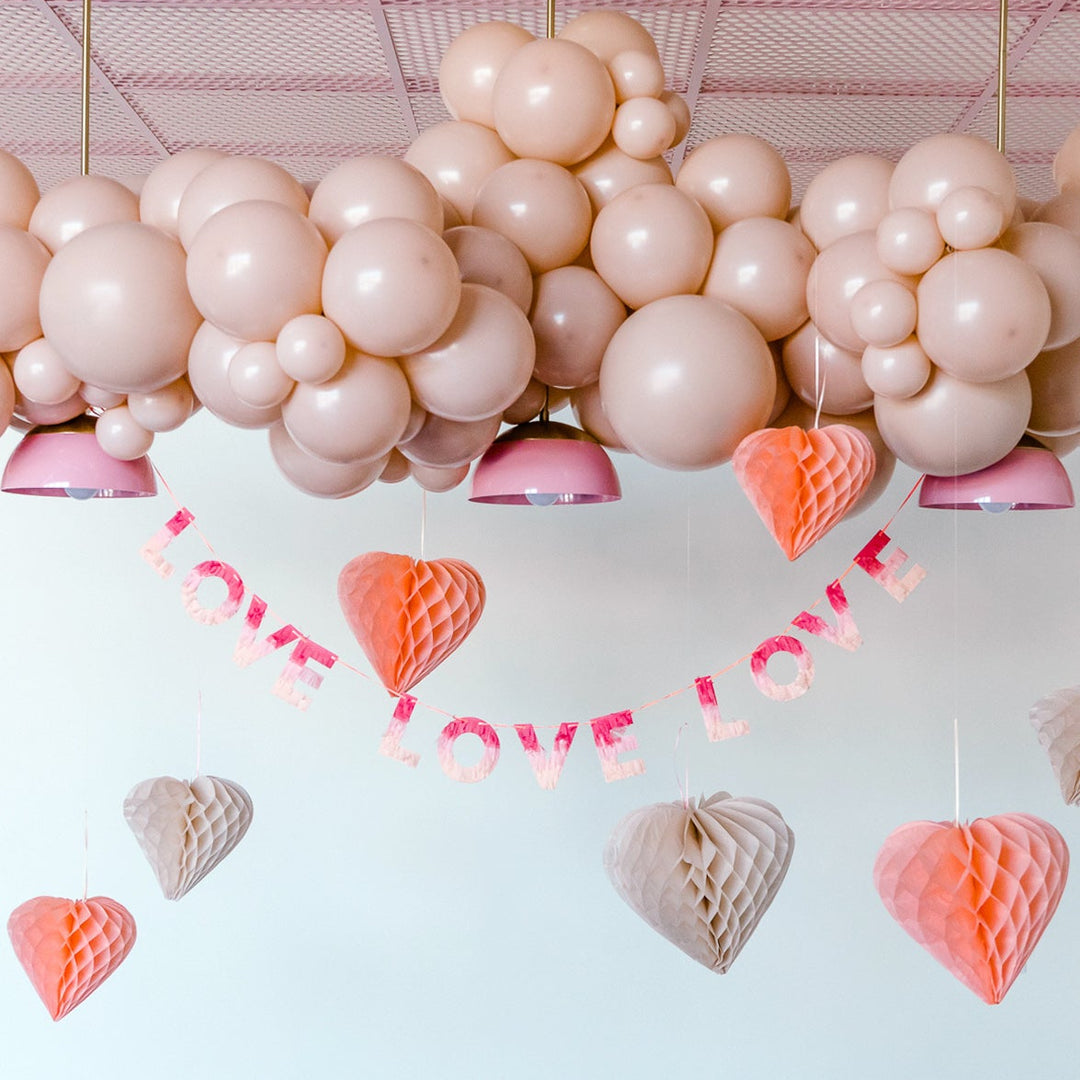 LOVE GARLAND IN OMBRE TISSUE FRINGE Meri Meri Garlands & Banners Bonjour Fete - Party Supplies