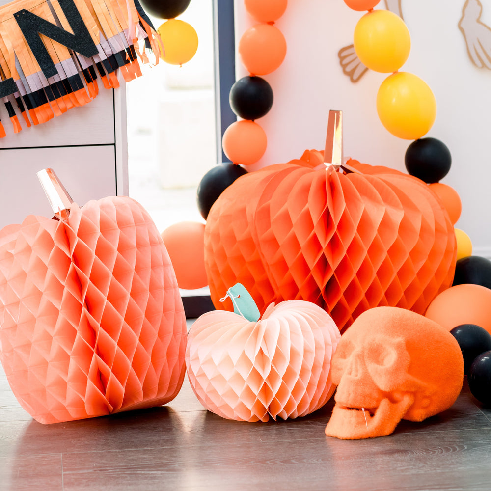 HALLOWEEN HONEYCOMB PUMPKINS Meri Meri Halloween Decor Bonjour Fete - Party Supplies